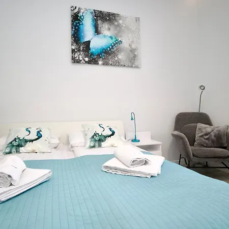 Apartament K12 *